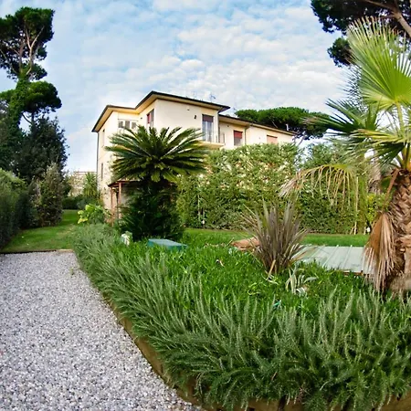 Lägenhet Casa Al Coni Tirrenia